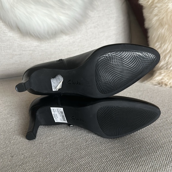 Clarks Calla Blossom boots - Picture 2 of 4